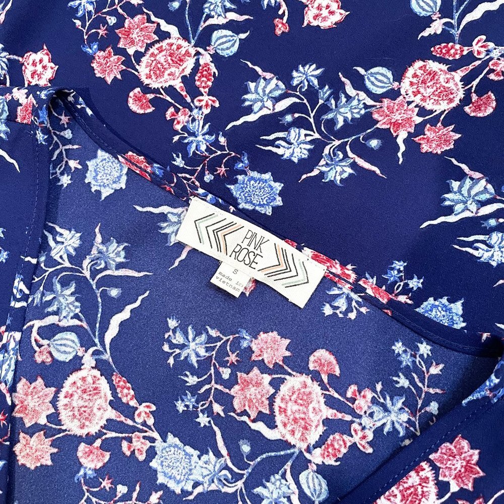 Pink Rose Wrap Top Floral Blue and Pink Size S - Picture 3 of 4
